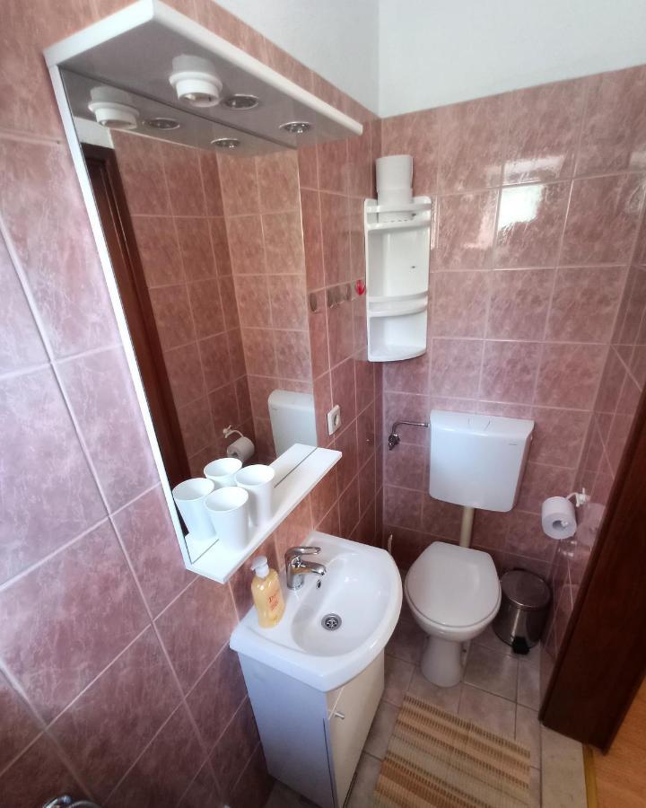 Casa Del Olivo Apartment Tucepi Luaran gambar