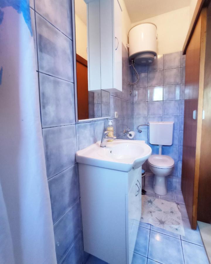 Casa Del Olivo Apartment Tucepi Luaran gambar