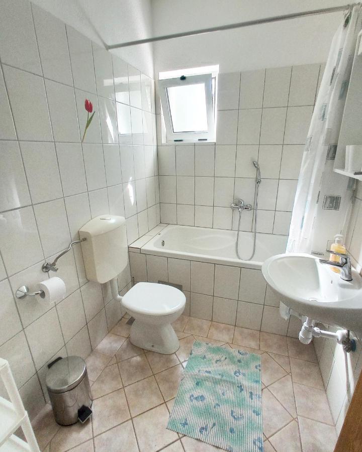 Casa Del Olivo Apartment Tucepi Luaran gambar